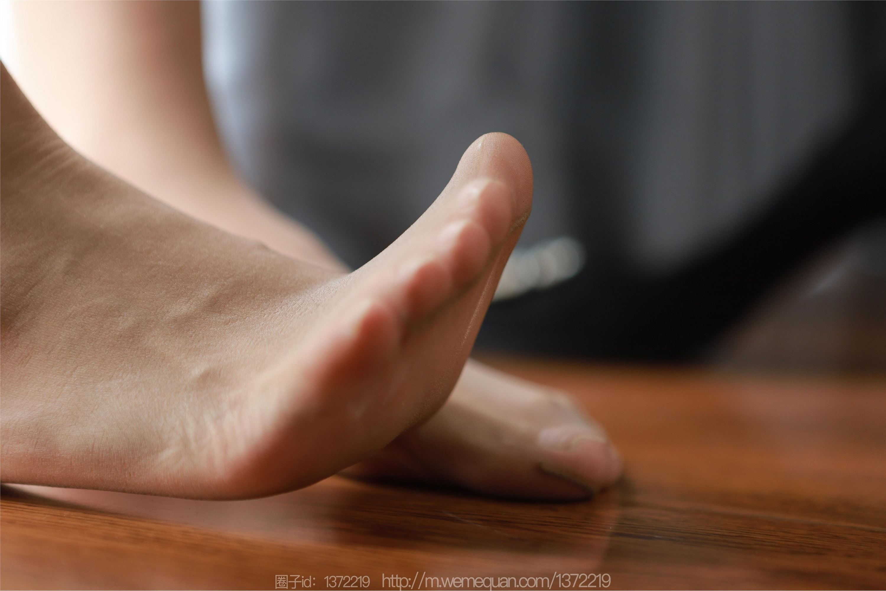 IESS异思趣向  2023.10.01 丝享家 1547 小宝《不开灯的房间》